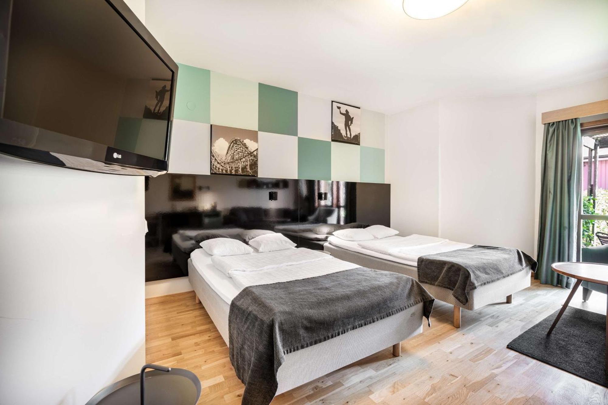 Hotell Heden 4*