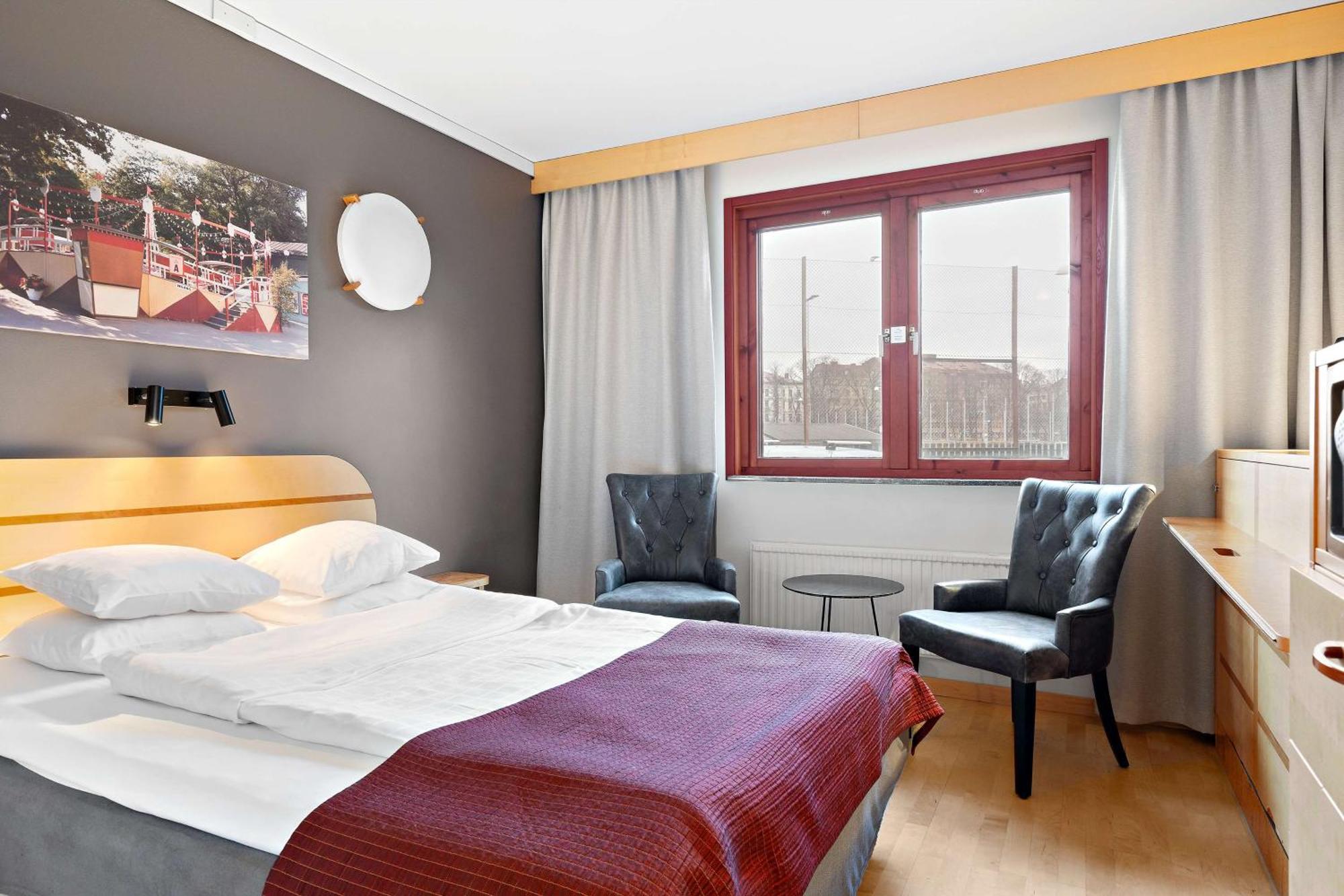Heden 4*
